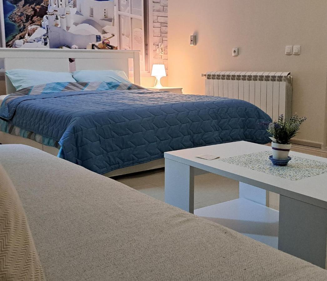 Santorini Apartment Sremska Mitrovica Ngoại thất bức ảnh
