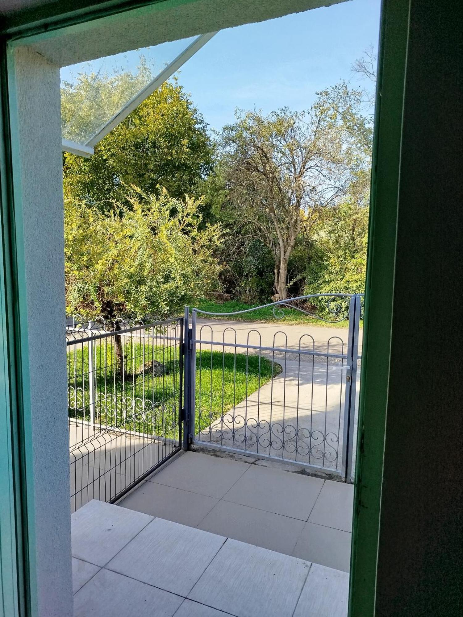 Santorini Apartment Sremska Mitrovica Ngoại thất bức ảnh